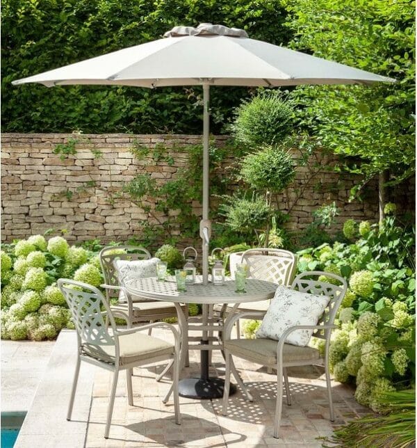 Berkley 4 Seat Dinning Set with Parasol & Base